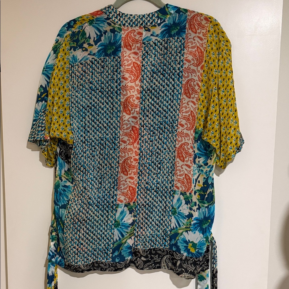 Johnny Was Colorful Floral Patchwork Women's Short Sleeve Top w/Tie Side Details - Picture 4 of 5